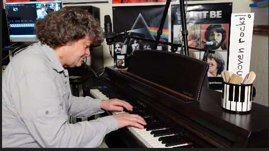 Open Mic Showcase Debut Puts Cancer Survivors, Patients in the Spotlight - Vimarsana News